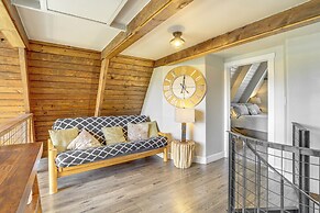 Flagstaff A-frame Cabin w/ Deck & Lovely Views!