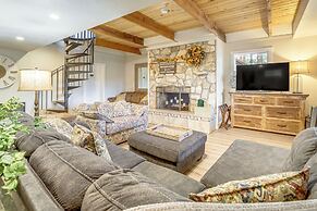 Flagstaff A-frame Cabin w/ Deck & Lovely Views!