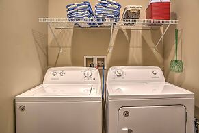 Upscale Moab Home w/ Red Rock Views & Hot Tub