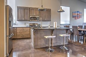 Upscale Moab Home w/ Red Rock Views & Hot Tub