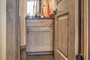 Upscale Moab Home w/ Red Rock Views & Hot Tub