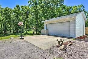 People and Paws Vacation Home by Wisconsin Dells!