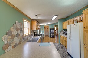 People and Paws Vacation Home by Wisconsin Dells!