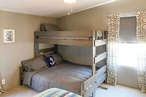 Lakefront Retreat w/ Dock, Bar Hut & Fireplace!