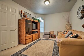 St. George Townhome w/ Patio - Near Natl Parks