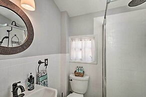 Beachy Lavallette Cottage w/ Outdoor Shower, Patio
