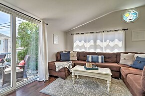 Beachy Lavallette Cottage w/ Outdoor Shower, Patio