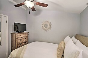 Beachy Lavallette Cottage w/ Outdoor Shower, Patio