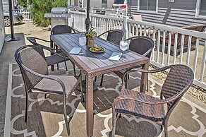 Beachy Lavallette Cottage w/ Outdoor Shower, Patio