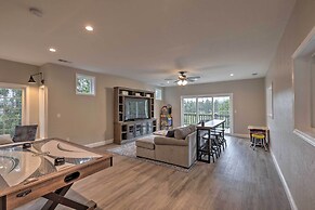 Upscale Flagstaff Home w/ Hot Tub & Mountain Views
