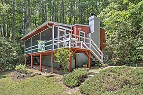 'the Red Loft' Candler Cottage Near Hiking Trails!