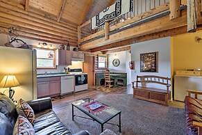 Pet-friendly Moab Cabin w/ Mtn Views & Bbq!