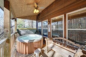 Secluded Nantahala 'gone Hunting' Cabin w/ Hot Tub