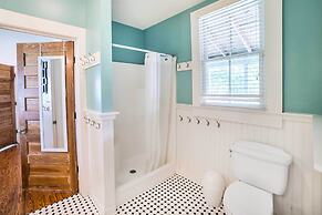 Waterfront Perdido Beach House w/ Canoes & Kayaks!