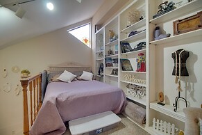 Tahlequah Duplex w/ Screened-in Porch & Fire Pit!