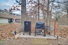 Tahlequah Duplex w/ Screened-in Porch & Fire Pit!