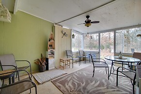 Tahlequah Duplex w/ Screened-in Porch & Fire Pit!