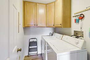 Banner Elk Mountain-view Condo: 3 Mi to Skiing!