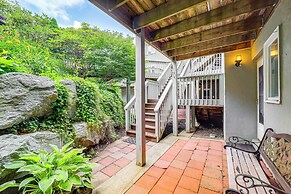 Banner Elk Mountain-view Condo: 3 Mi to Skiing!