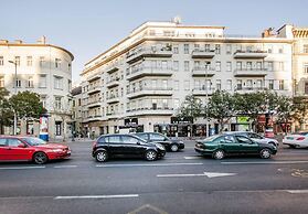 Basilica View Apartment With Balcony