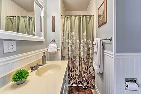 Pet-friendly Cabin - 1 Mi From Fontana Lake!