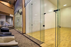 Cozy Family-friendly Fraser Condo w/ Mtn Views!