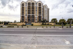 Sleek Gulfport Condo w/ Ocean Views & Pool Access!