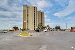 Sleek Gulfport Condo w/ Ocean Views & Pool Access!