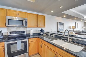 Sleek Gulfport Condo w/ Ocean Views & Pool Access!