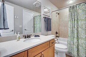 Sleek Gulfport Condo w/ Ocean Views & Pool Access!