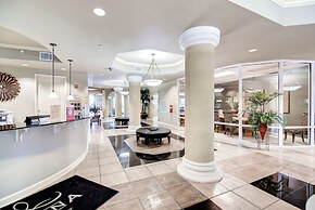 Sleek Gulfport Condo w/ Ocean Views & Pool Access!