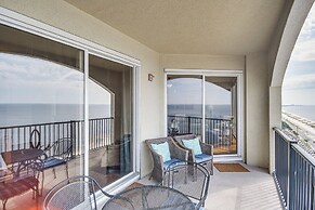 Sleek Gulfport Condo w/ Ocean Views & Pool Access!