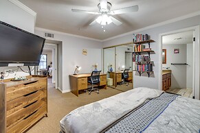 Walk to Park: Scottsdale Condo w/ Community Pool!