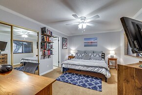 Walk to Park: Scottsdale Condo w/ Community Pool!