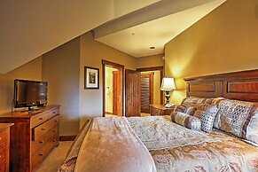 Ski-in/ski-out Breckenridge Resort Condo at Peak 7