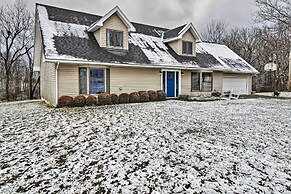 Tranquil Family Home w/ Yard, 14 Mi to Springfield