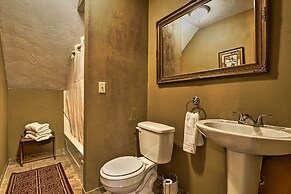 Tranquil Family Home w/ Yard, 14 Mi to Springfield