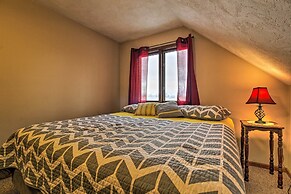 Tranquil Family Home w/ Yard, 14 Mi to Springfield