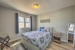 Twin Lakes Escape w/ Deck < 1 Mi to Beach!