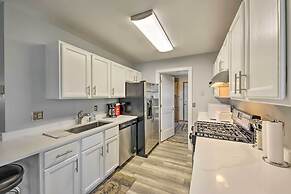 Twin Lakes Escape w/ Deck < 1 Mi to Beach!