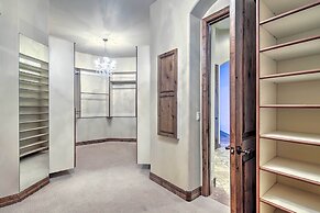 Near Golfing: Mesa Villa w/ Outdoor Oasis & Pool!