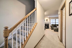 Quiet Townhome w/ Patio ~ 16 Mi to Pittsburgh