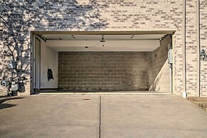 Family Getaway 16 Mi to Pittsburgh!