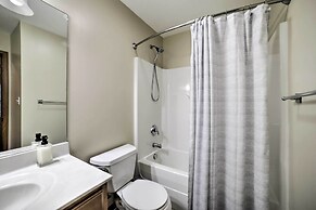 Family Getaway 16 Mi to Pittsburgh!