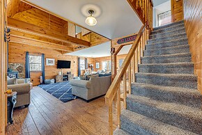 2 Mi to Elk Mountain: Poconos Escape on 11 Acres!