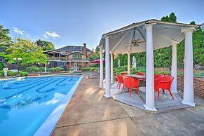 Lower-level Pittsburgh Retreat: Hot Tub + Grill!
