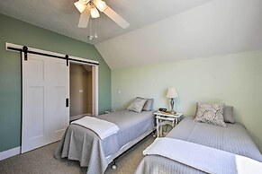 Cozy & Urban Ludington Apt ~ 1 Mi to Lake Michigan