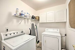 Quiet Sun City Home w/ Grill - Golf & Hike Nearby!