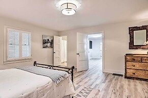 Stunning Highlands Escape w/ Fireplace & Game Room