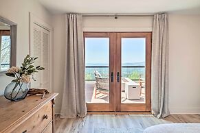 Stunning Highlands Escape w/ Fireplace & Game Room